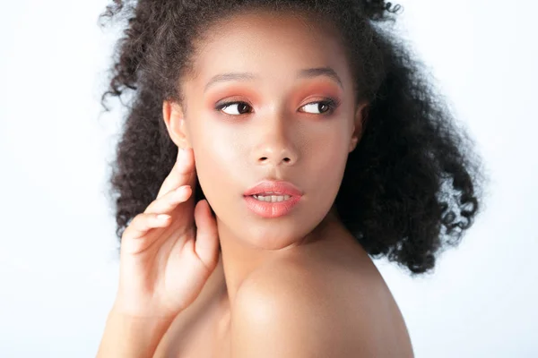 Fiatal Gyönyörű Fekete Lány Tiszta Tökéletes Bőr Közelről Szépség Portré — Stock Fotó