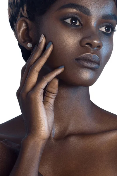 Junge Schöne Schwarze Frau Mit Sauberer Perfekter Haut Make Schönheitsporträt — Stockfoto