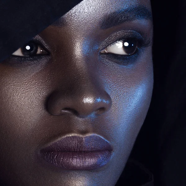 Mulher Negra Bonita Nova Com Maquiagem Pele Perfeita Limpa Retrato — Fotografia de Stock