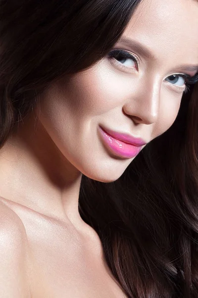 Junge Schöne Frau Mit Sauberer Perfekter Haut Nahaufnahme Schönheitsporträt — Stockfoto