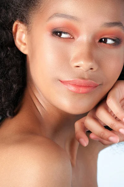 Young Beautiful Black Girl Clean Perfect Skin Close Beauty Portrait — Stock Photo, Image