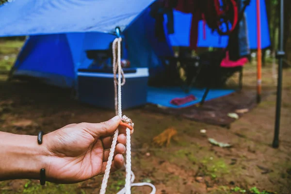 Handkracht Vang het slot. kracht touw. tent touw gesp, kamp, reizen, tent, Camping Thailand — Stockfoto