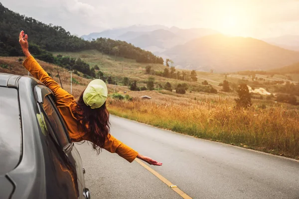 Asian women travel relax in the holiday. driving a car traveling happily. — Stock Photo, Image