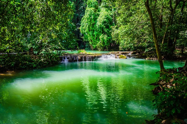 Landscape Waterfall Than Bok Khorani. Colorful forest in the rainy season. — 图库照片