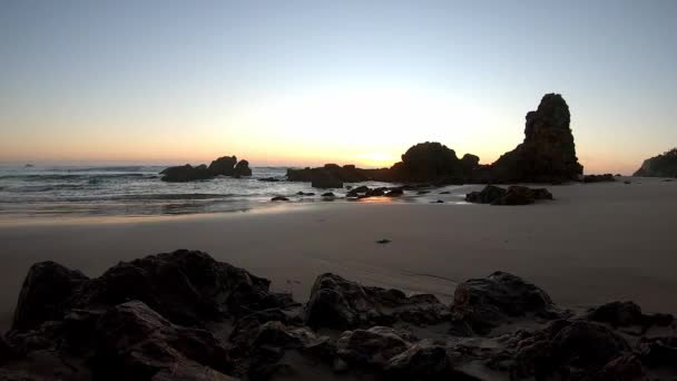 Flynns Beach Sunrise timelapse — Stockvideo