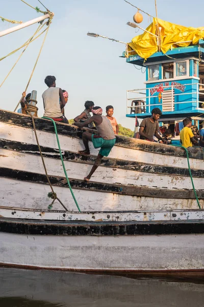 Pescadores Preparando Para Pescar Praia Betul Goa Setembro 2018 — Fotografia de Stock