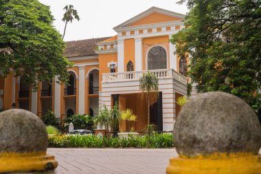 Panjim, Goa/Hindistan-Ağustos 15 2018: binalar ve Panjim nın başkenti ticari işyerlerinde Goa