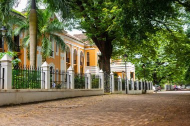 Panjim, Goa/Hindistan-Ağustos 15 2018: binalar ve Panjim nın başkenti ticari işyerlerinde Goa