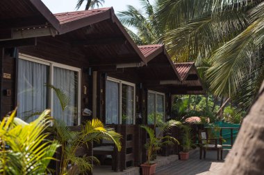 Ozran ya da küçük Vagator plaj, Goa/Hindistan-Nisan 21 2018: Antares restoran ve küçük Vagator veya Goa Hindistan Ozran Beach club