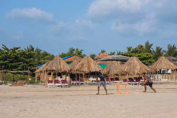 Ashvem Beach Goa India Mayo 2018 Niños Locales Jugando Cricket — Foto de Stock