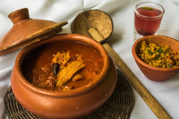 Goan Zeevruchten Curry Traditioneel Geserveerd Met Kokum Sap Kleine Garnalen — Stockfoto