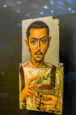 Abu Dabi, BAE - 15 Kasım 2017: Louvre Abu Dabi, Orta Doğu 'daki en büyük sanat ve medeniyet müzesidir ve dünyanın dört bir yanından antik sergiler sergilenmektedir. Açılış saatleri sabah 10-akşam 8 arası..