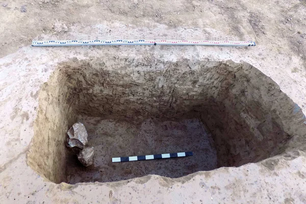 Escavações Arqueológicas Restos Humanos Osso Catacumba Escavada Sob Solo Túmulo — Fotografia de Stock