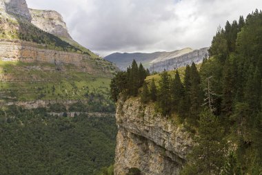 Ordesa milli park alanında Pyrenees, İspanya