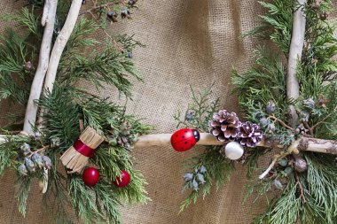 Doğal malzemelerle yapılan Noel süsleri