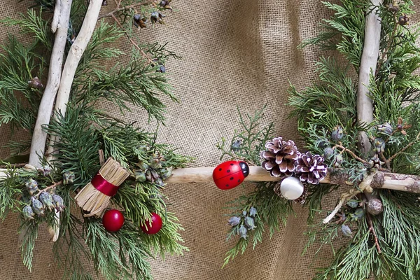 Doğal malzemelerle yapılan Noel süsleri