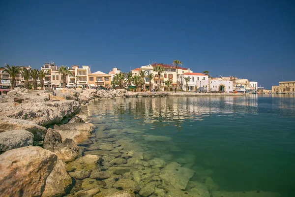 Puerto Faro Ciudad Rethymno Grecia Creta Con Barcos Reflexiones Sobre —  Fotos de Stock