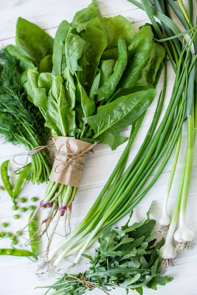 Composición Sobre Fondo Blanco Productos Vegetarianos Ecológicos Verdes Verduras Hoja — Foto de Stock