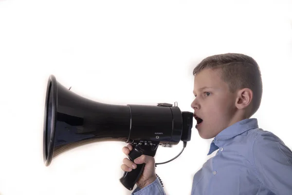 Pojke Ryter Till Stor Svart Megafon Att Tillkännage Något Isolerat — Stockfoto