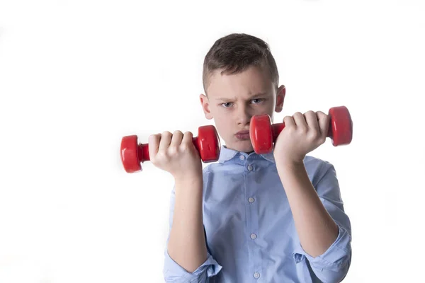 Menino Com Haltere Vermelho Olha Diretamente Para Câmera Isolada Fundo — Fotografia de Stock