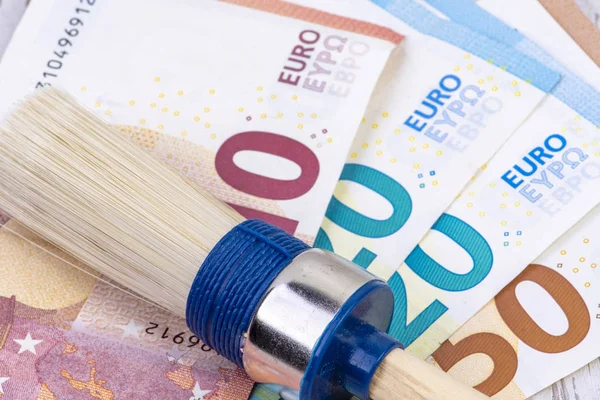 Νομοσχέδιο ευρώ μετρητά με πινέλο — Φωτογραφία Αρχείου