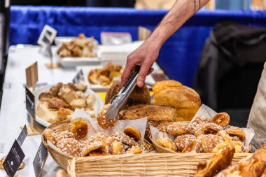 Ekmek ve pasta durak bir kapalı pazar çiftçi