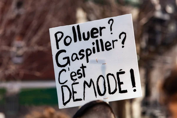 Sinal francês visto em protesto ecológico — Fotografia de Stock