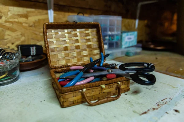 Takı ve makrame sanat yapmak için araçlar — Stok fotoğraf