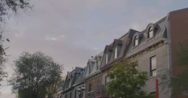 Saint Denis Facciate di edifici di strada . — Video Stock