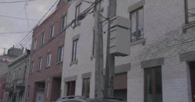 Saint Dominique Caddesi manzaralı..
