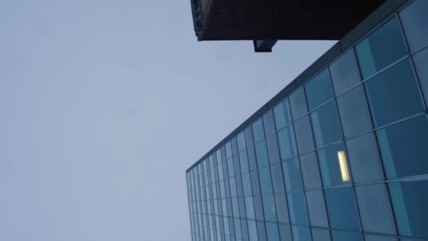 Vermifuge oeil pan de briques et de bâtiments en verre de Streetview — Video