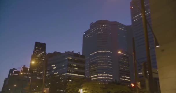 Conducir por la calle Saint Antoine por la noche — Vídeos de Stock