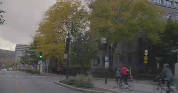 Fahren auf Rachel est Street view. — Stockvideo