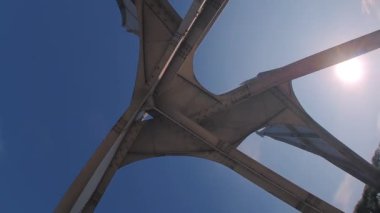 Heykelin alt kısmının ayrıntıları 