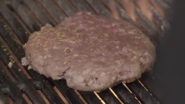 Izgarada etle barbekü günü
