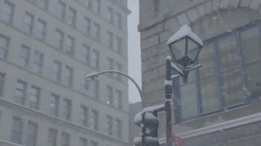 Şehir merkezinde kar fırtınası