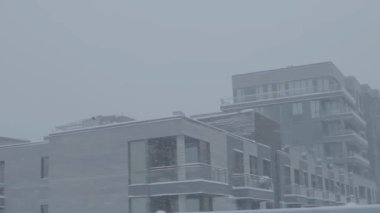Şehir merkezinde kar fırtınası