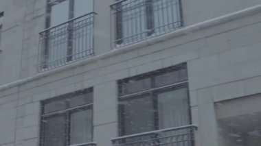 Şehir merkezinde kar fırtınası