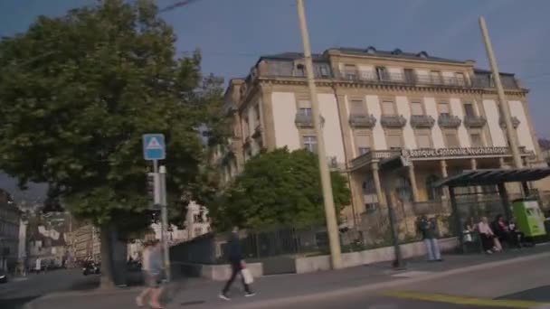 Vue sur les rues de Neuchâtel. — Video