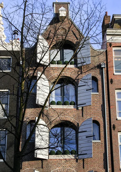 Fahrräder Auf Der Brücke Amsterdam Winterlandschaften Amsterdam Sehenswürdigkeiten Von Holland — Stockfoto