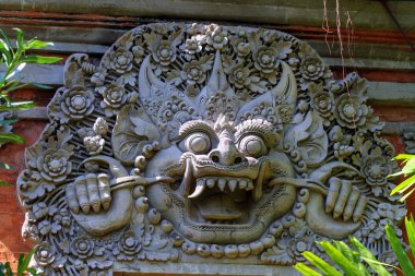 Binanın dekoratif otantik unsurları. Bali eski bir mimarisi. Endonezya seyahat.