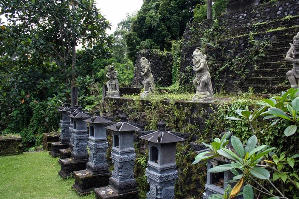 Una Antigua Escultura Piedra Ubud Lugares Interés Indonesia Viajar Alrededor —  Fotos de Stock