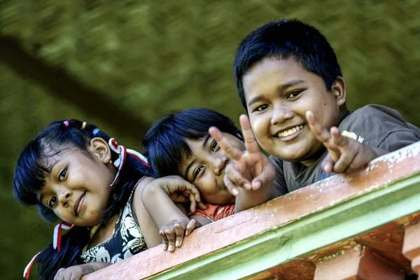 2010 Ubud Bali Paisaje Con Niños Pueblo Pueblo Indonesia — Foto de Stock