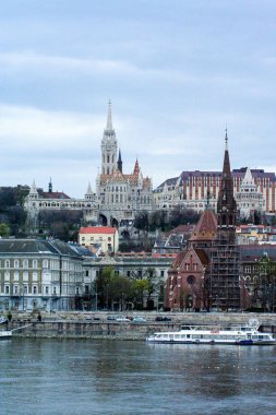 03.21.2014, Budapeşte, Macaristan. Budapeşte mimarisi farklı türde. Budapeşte hakkında yürüyüş.