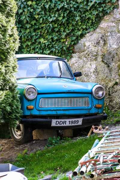 03.21.2014, Budapeşte, Macaristan. Müzenin bahçesinde Retro araba.