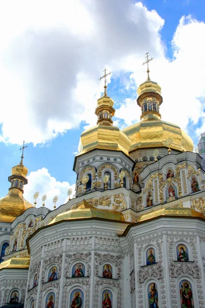 Religieuze Architectuur Van Oekraïne Kerk Met Gouden Koepels Kiev — Stockfoto