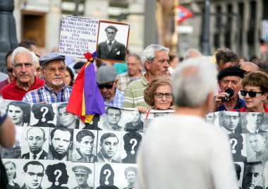 2017.06.01, Madrid, İspanya. Bir grup insan hakları için gösteri üzerinde. Cityscape Madrid.