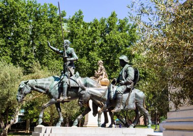 2017.01.06, Madrid, İspanya. Miguel de Cervantes Madrid, İspanya için bir anıt. Madrid manzaraları.