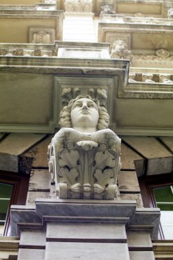 Madrid mimarisi. Madrid binanın dekoratif öğeler. İspanya manzaraları.