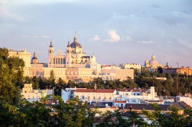2017.31.05, Madrid, İspanya. Bahar panoramik görünümü Madrid. Cityscape Madrid. Avrupa'da seyahat.